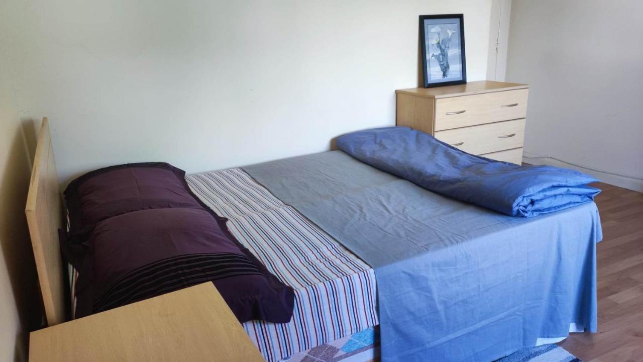 Budget-Friendly Self-Serve Lodging Galway Exteriör bild